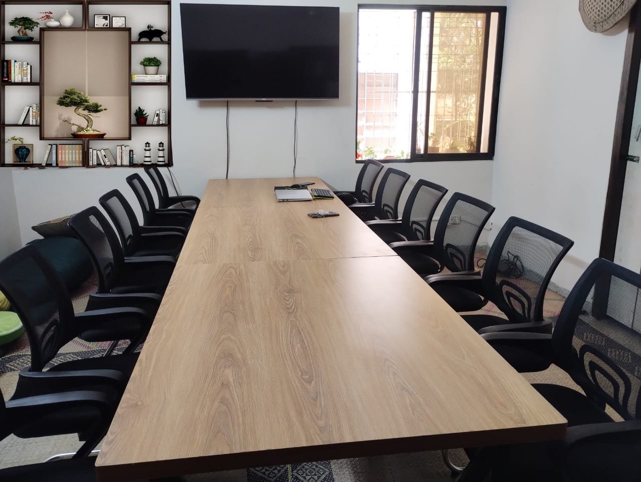 Curabitur vitae leo vitae ipsum varius laoreet